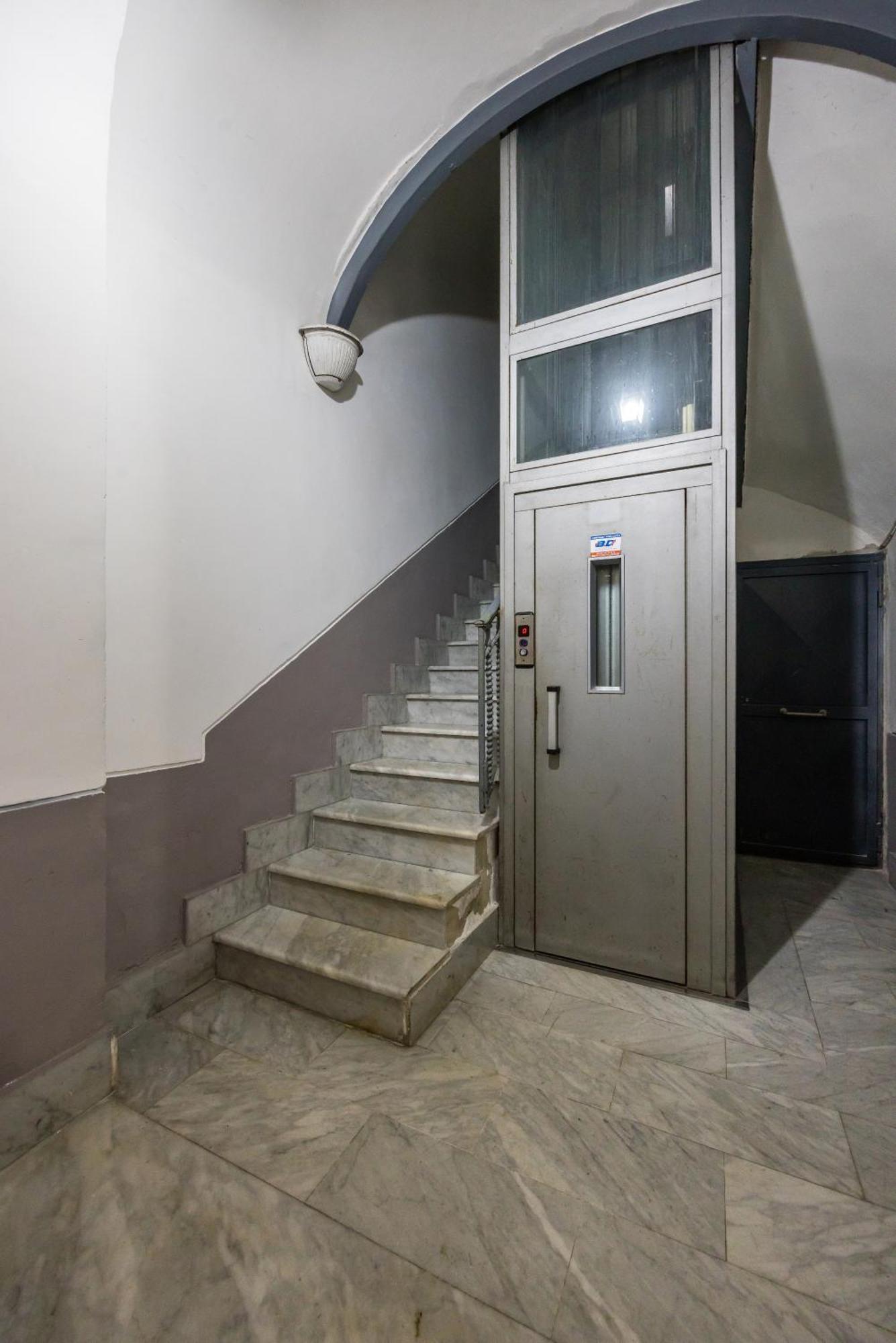 Lioy 25 By Napoliapartments Εξωτερικό φωτογραφία
