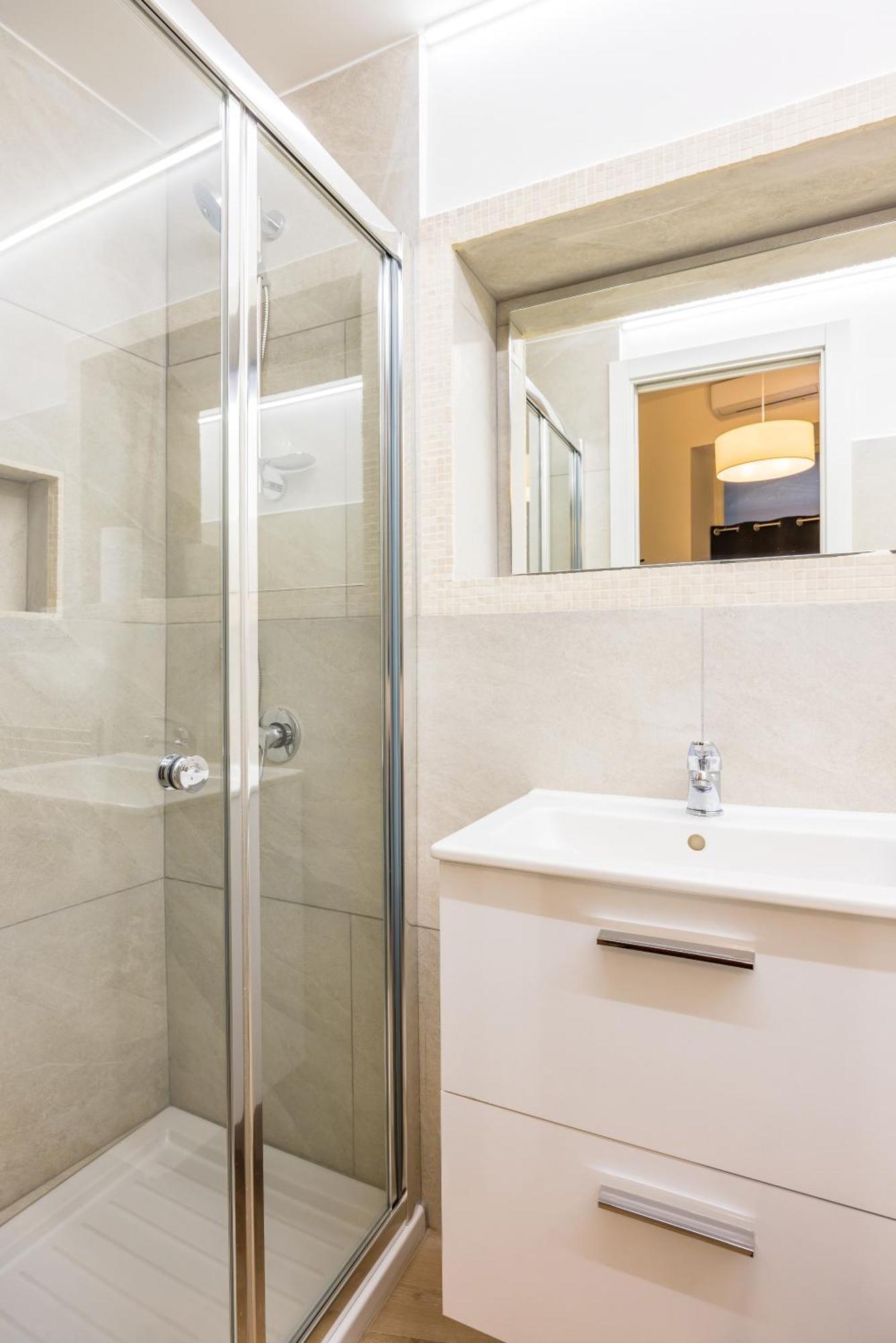 Lioy 25 By Napoliapartments Εξωτερικό φωτογραφία