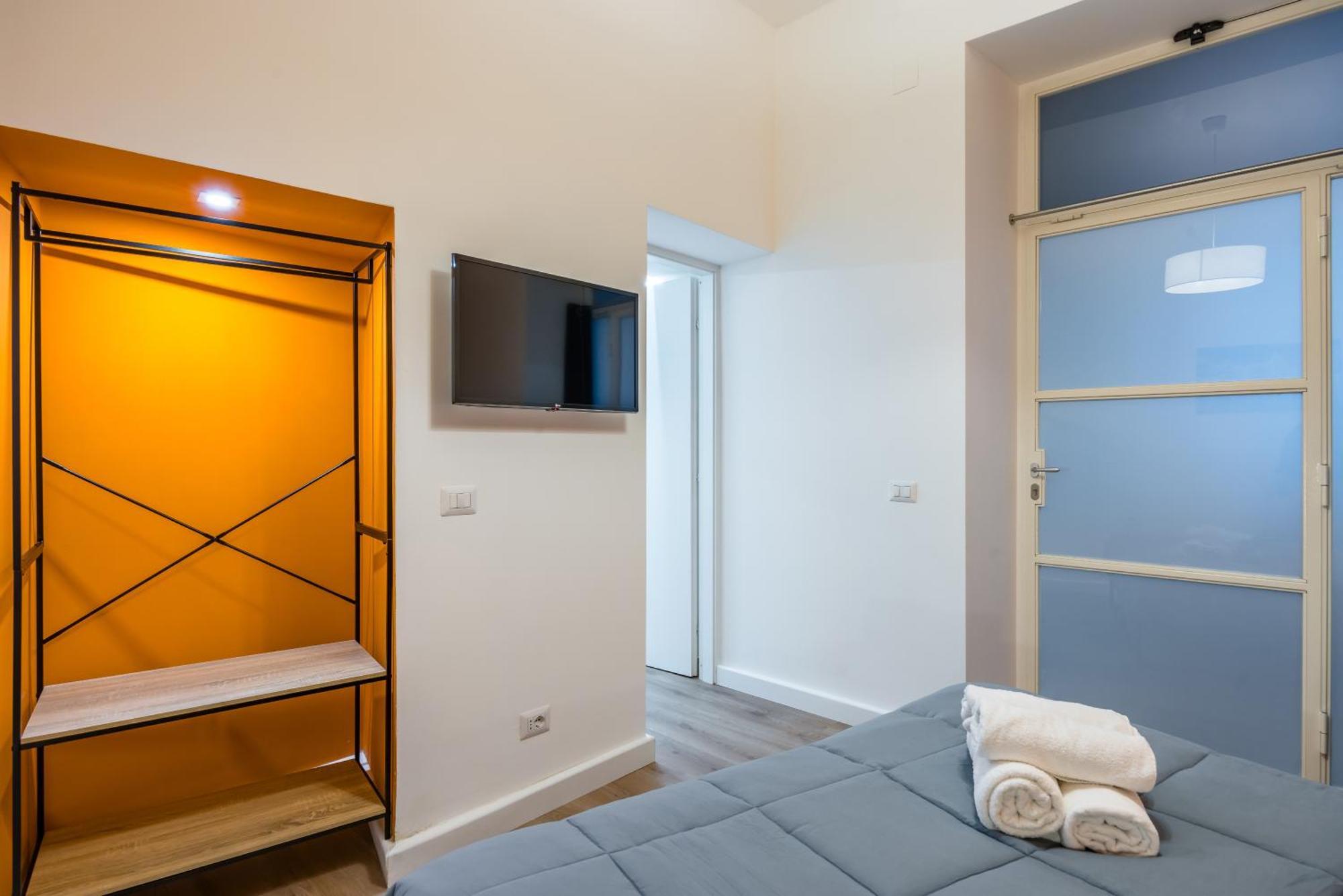 Lioy 25 By Napoliapartments Εξωτερικό φωτογραφία